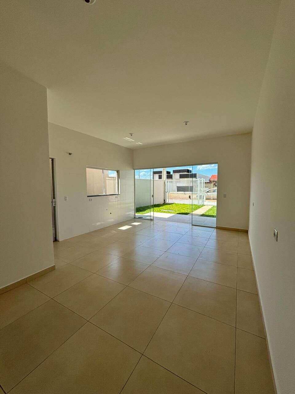 Maravilhosa Casa Nova à venda com 3 quartos,1 suíte, 70m²  no Eliane em Guaratuba. - H77 Construtora e Incorporadora